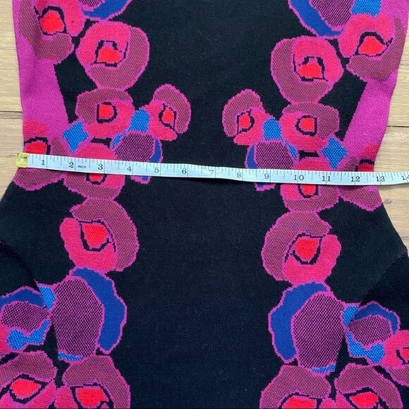 Worn on TV, Diane von Furstenberg Sleeveless Jacquard Body Con Dress Size Small - Picture 7 of 12